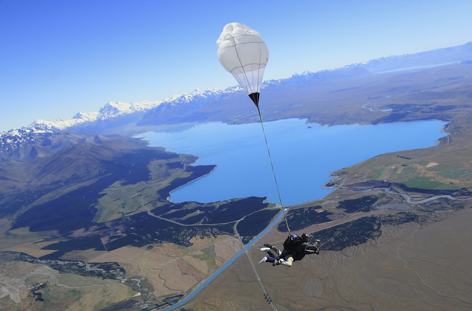 Helicopter rides in Mount Cook
