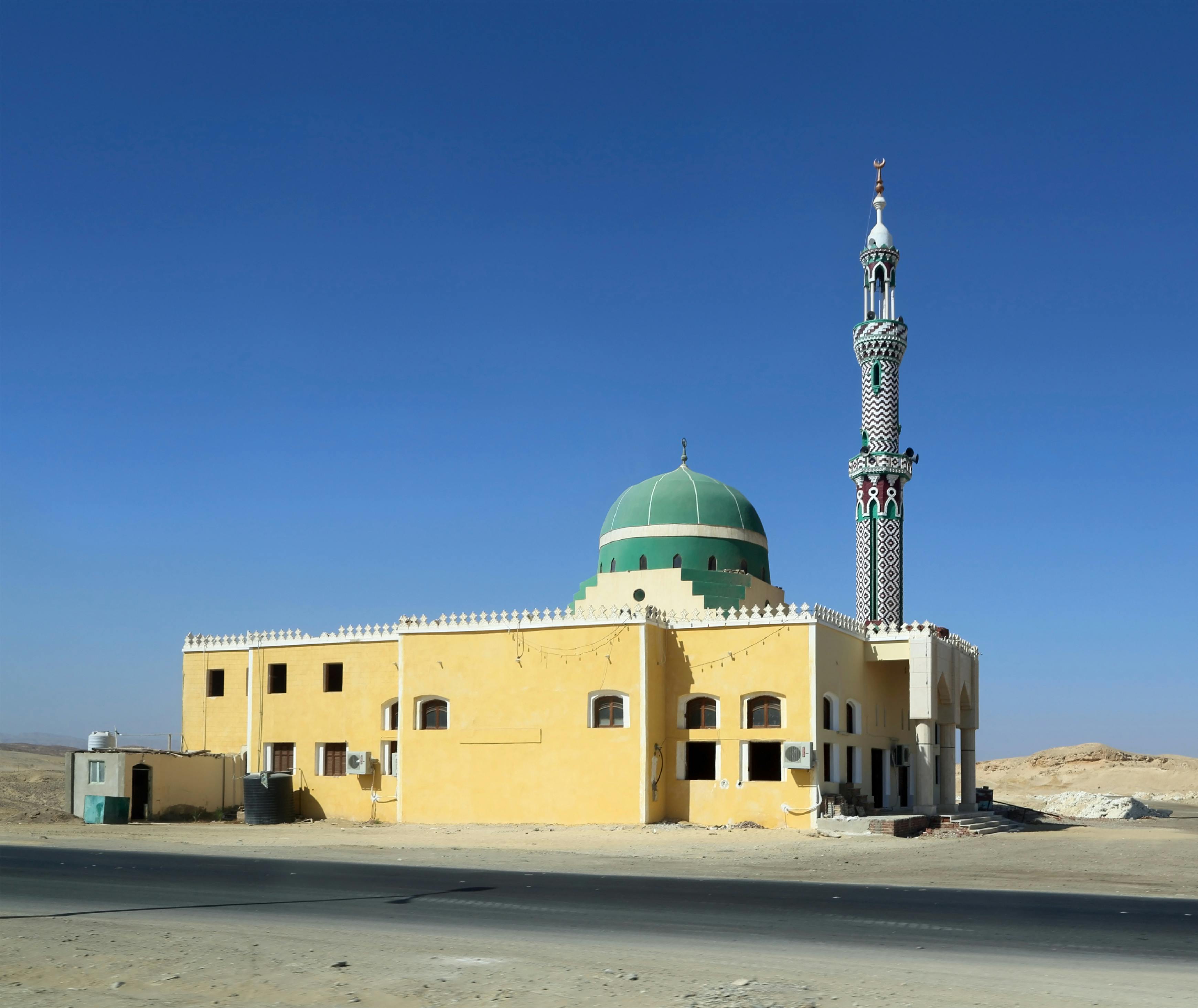 Tour della città di El Quseir da Marsa Alam con sosta per lo shopping