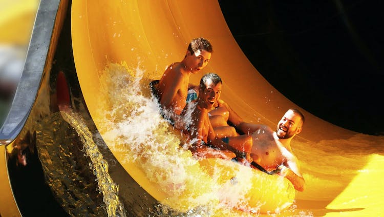 Parque Warner Madrid and Parque Warner Madrid Beach tickets for 1, 2 and 3 days