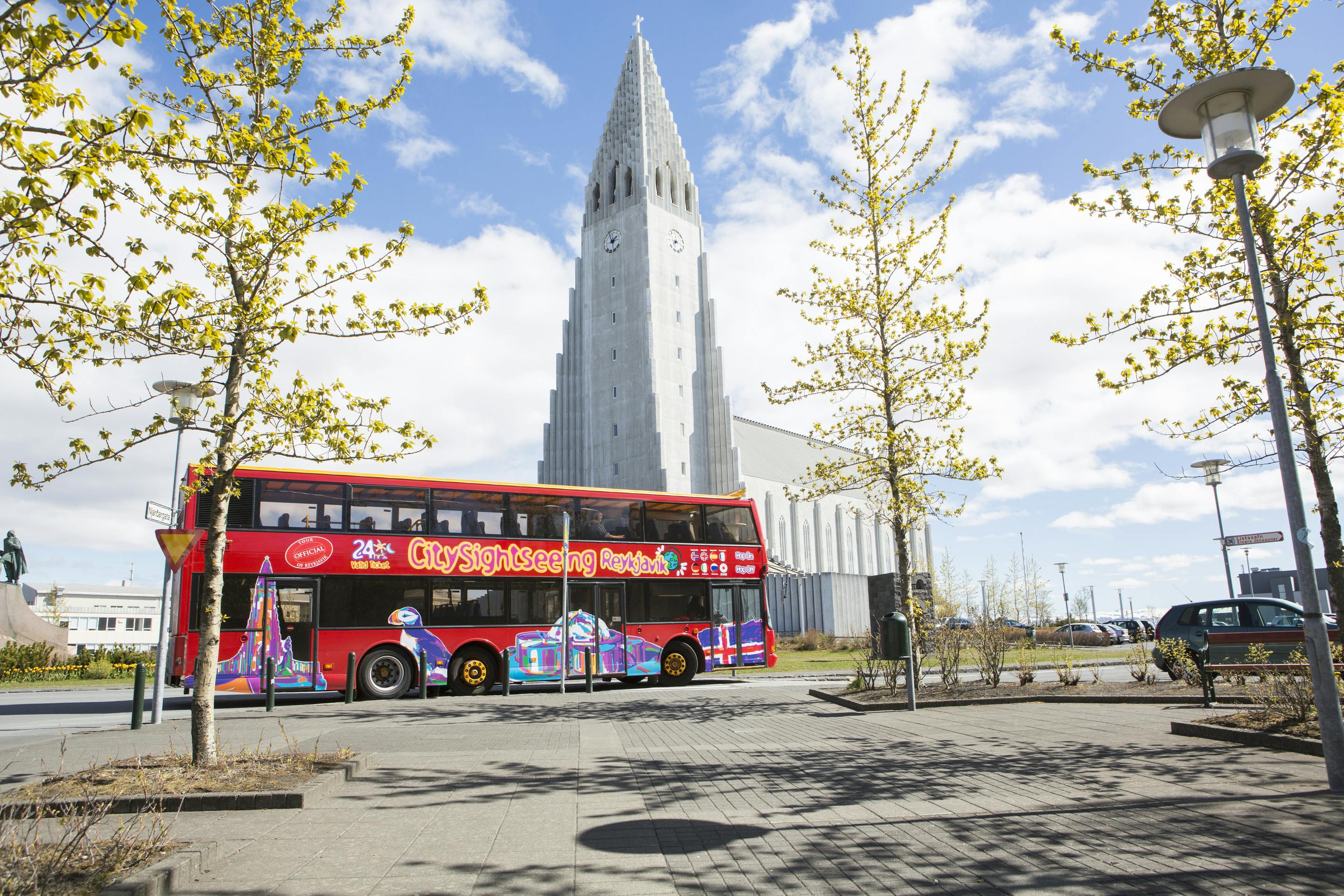 Wycieczka autobusowa City Sightseeing po Reykjaviku z możliwością wsiadania i wysiadania na dowolnych przystankach