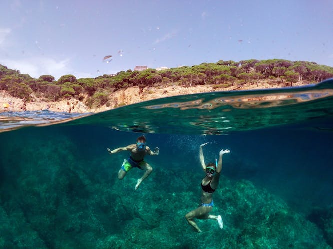 Kayaking and snorkeling experience in Costa Brava