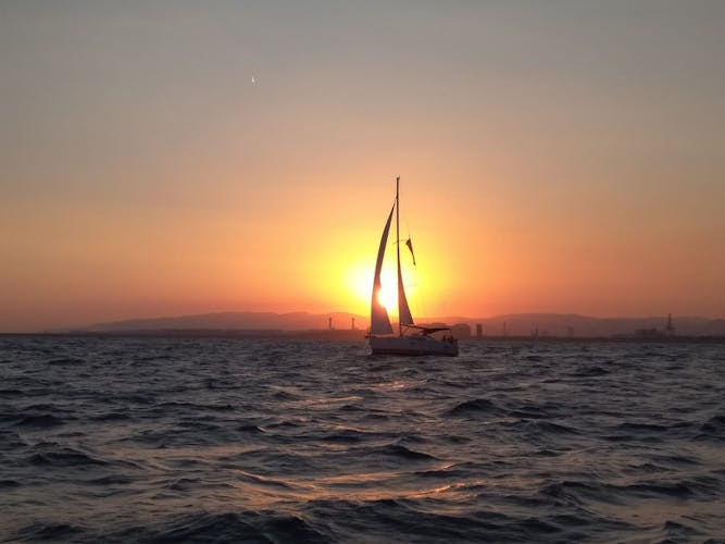Barcelona sunset sailing experience with live Spanish guitar