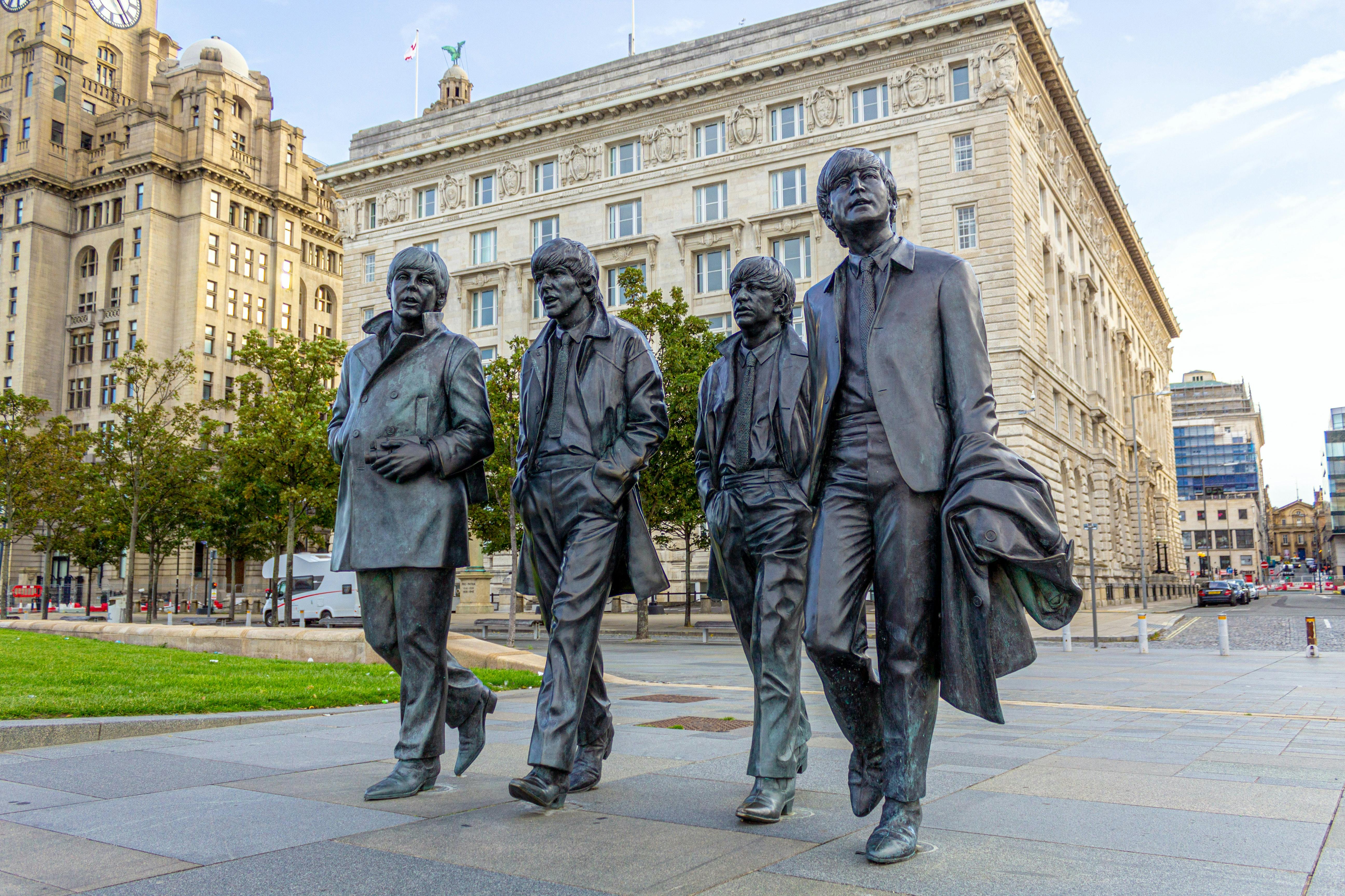 Beatles nel gioco di esplorazione e tour di Liverpool