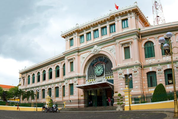 Tour zu den Cu-Chi-Tunneln und den Wahrzeichen von Ho-Chi-Minh-Stadt mit Mittagessen