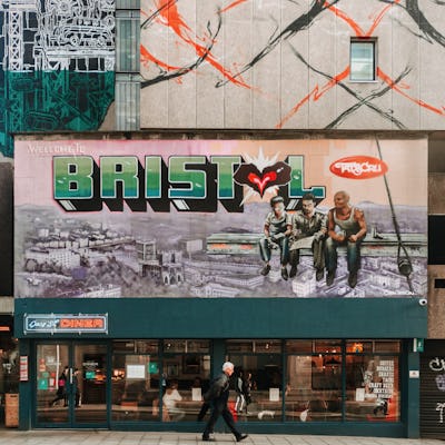 Bristol Street Art z grami eksploracyjnymi Banksy i Capital of Graffiti
