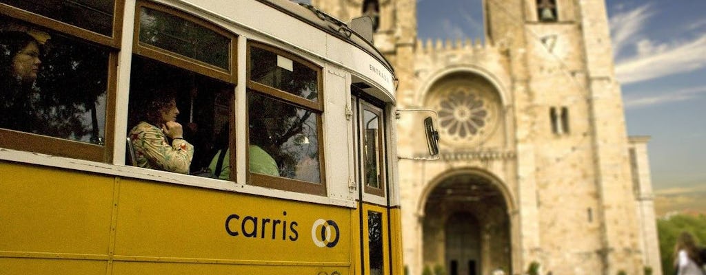 Alfama-Viertel in Lissabon Erkundungsspiel und Tour