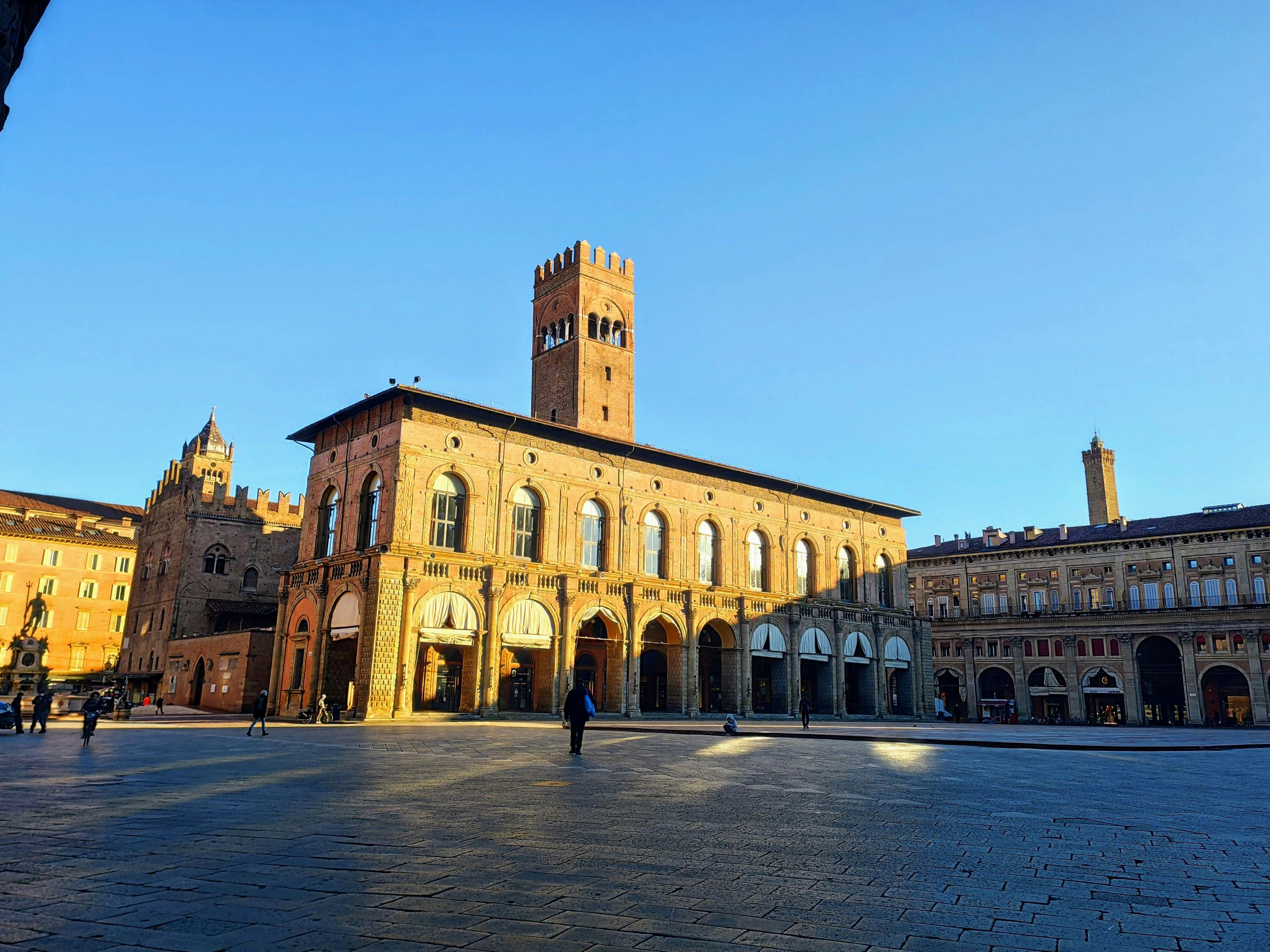 Mordrätsel-Erkundungsspiel und Tour in Bologna