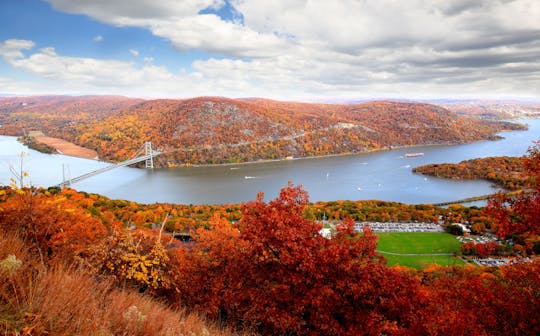 Shared Hudson Valley fall foliage helicopter tour from Westchester