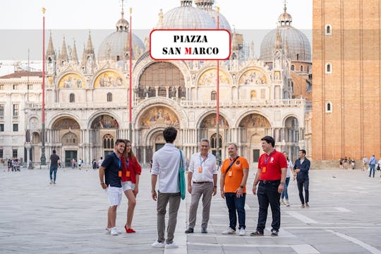 Historical walking tour of Venice