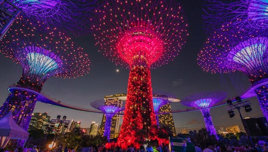 Tour nocturno a pie por la bahía de Marina de Singapur