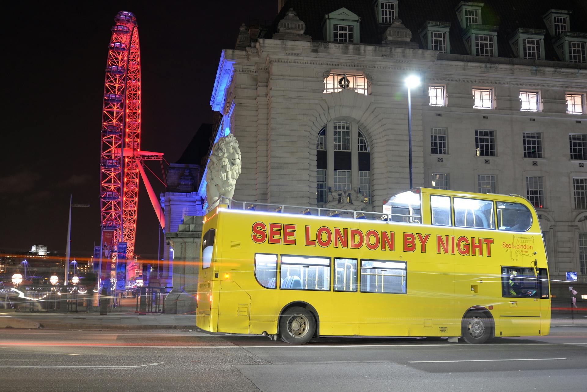 Bekijk Londen in de nacht met een bustour 