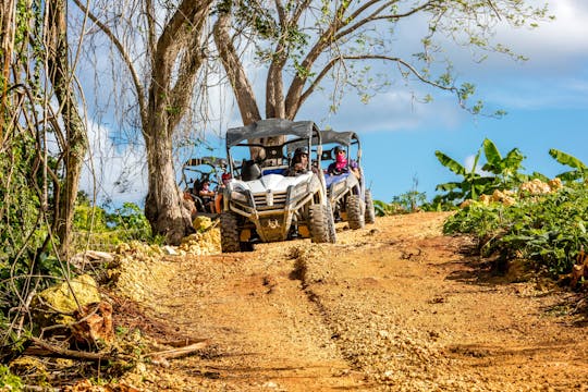 Tour in buggy del parco delle grotte di Domitai