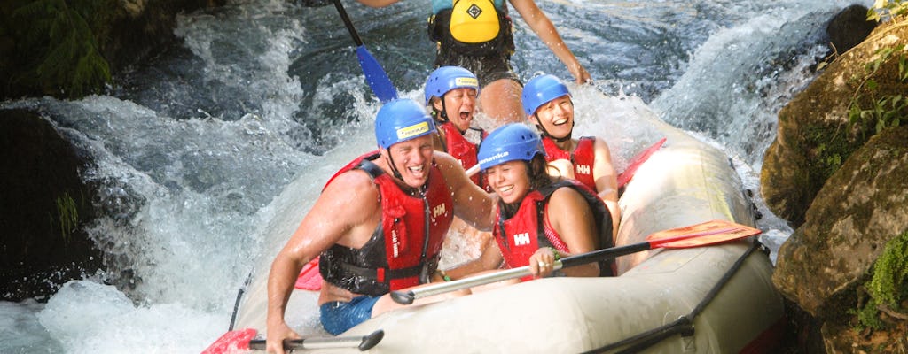 Descubre el rafting en el río Cetina, saltos desde acantilados y más