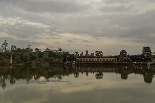 Visite d'une journée du complexe des temples d'Angkor en voiture