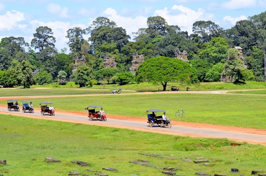 Tour di un'intera giornata del complesso dei templi di Angkor con giro in tuk-tuk