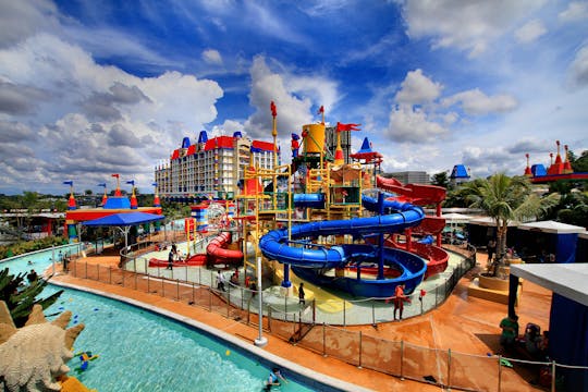 Ingressos para os parques aquáticos A'Famosa ou Safari Wonderland