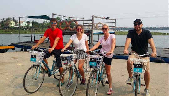 Visite écologique d'une demi-journée de Kim Bong à vélo et promenade en bateau en bambou
