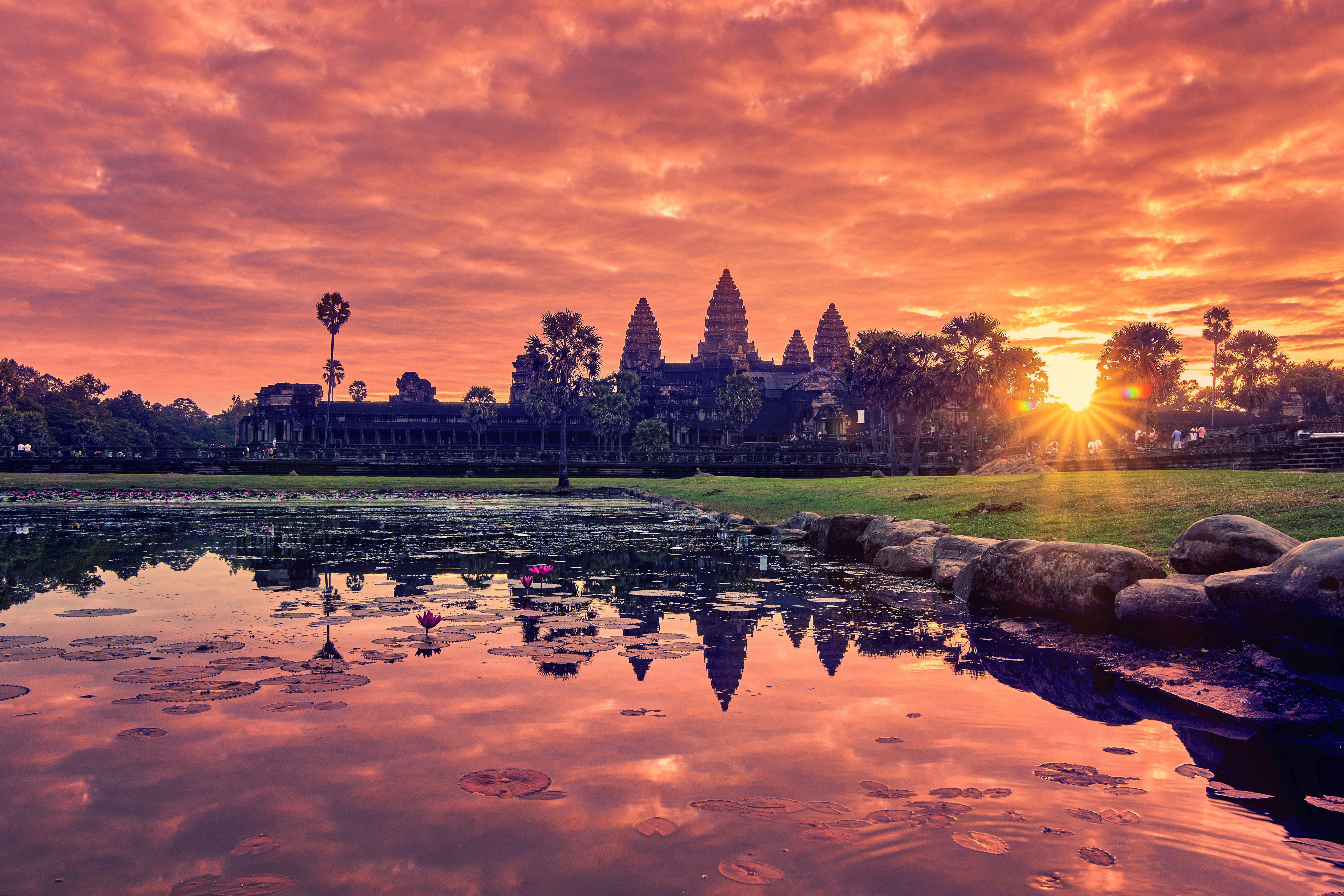 Tour privado de 2 días al tesoro de Angkor y el templo de la jungla