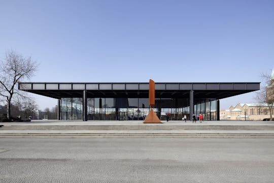 Entrada a la Neue Nationalgalerie de Berlín