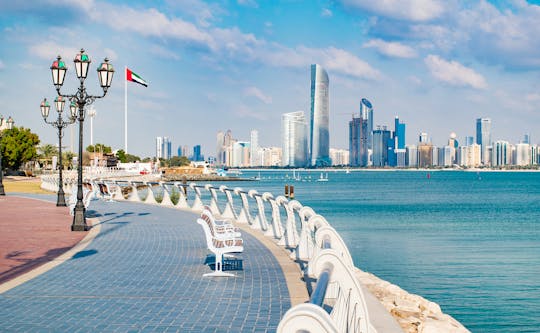 Visite panoramique d'Abou Dhabi avec dîner-croisière en boutre