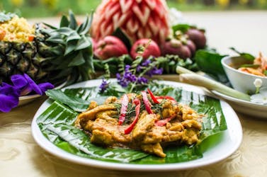 Clase de cocina diaria en la escuela de cocina tailandesa en Krabi