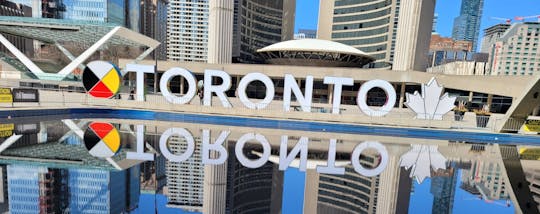 Gems of Toronto small group guided city tour