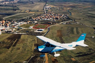 A rota azul-vermelha – voo panorâmico sobre Imotski, Trilj, Omiš e Split
