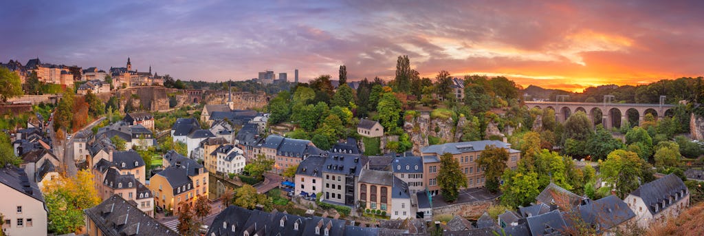 Visite à pied au Luxembourg avec un city trail autoguidé