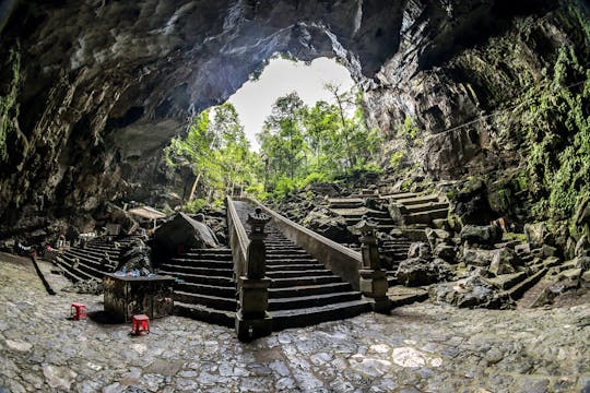 Ganztägiger Ausflug zur Parfüm-Pagode ab Hanoi