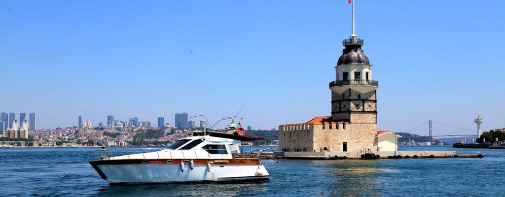 Maiden Tower express yacht a Istanbul