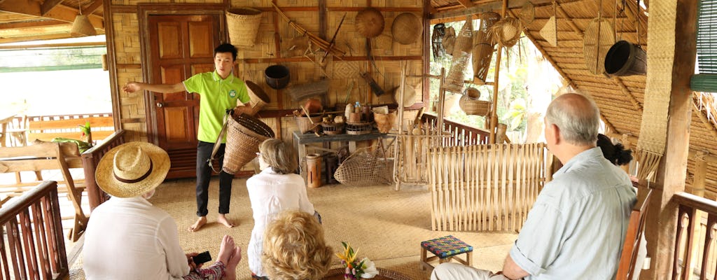 Visite du centre d'expérience du bambou de Luang Prabang en tuk tuk