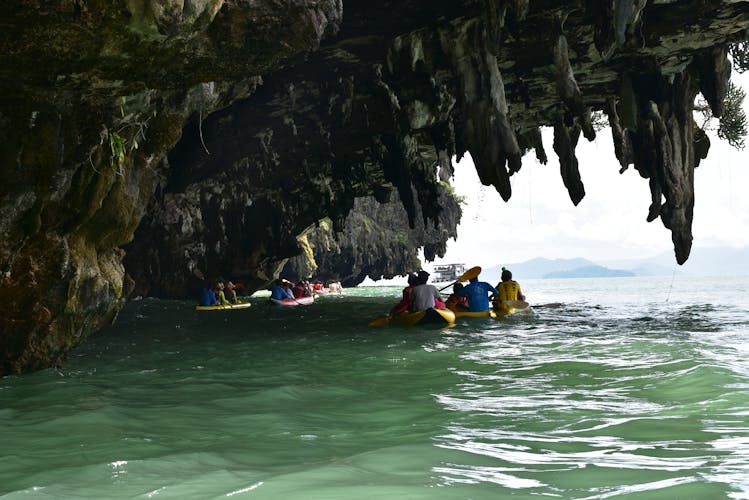Hong by starlight with sea kayaking and Loi Krathong ceremony