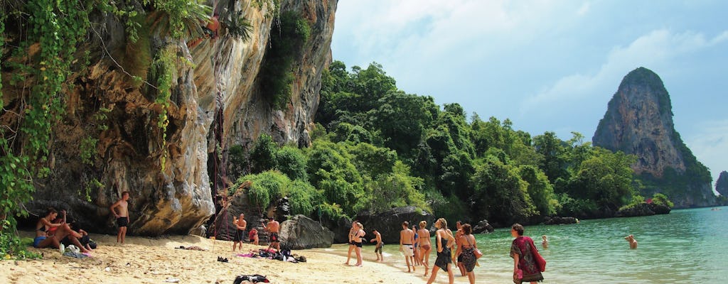 Corso di arrampicata su roccia di un'intera giornata a Railay Beach