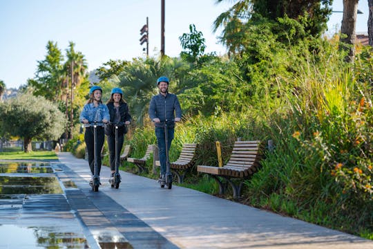 High-autonomy electric scooter rental in Nice