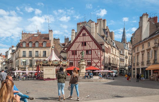 Tour a pie en Dijon con un recorrido autoguiado por la ciudad