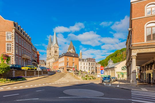 Tour a pie en Spa con recorrido autoguiado por la ciudad