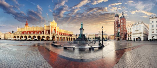 Tour a piedi a Cracovia con un percorso cittadino autoguidato