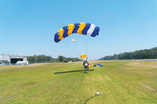 Skydiving experience over Sydney-Newcastle