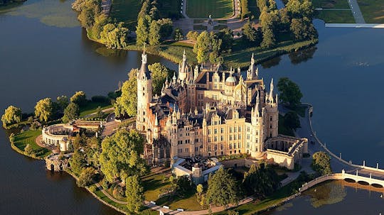 Trip from Rostock to Schwerin Castle with guided tour