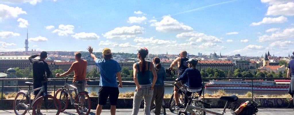 Tour panorâmico de bicicleta pelo Castelo de Praga