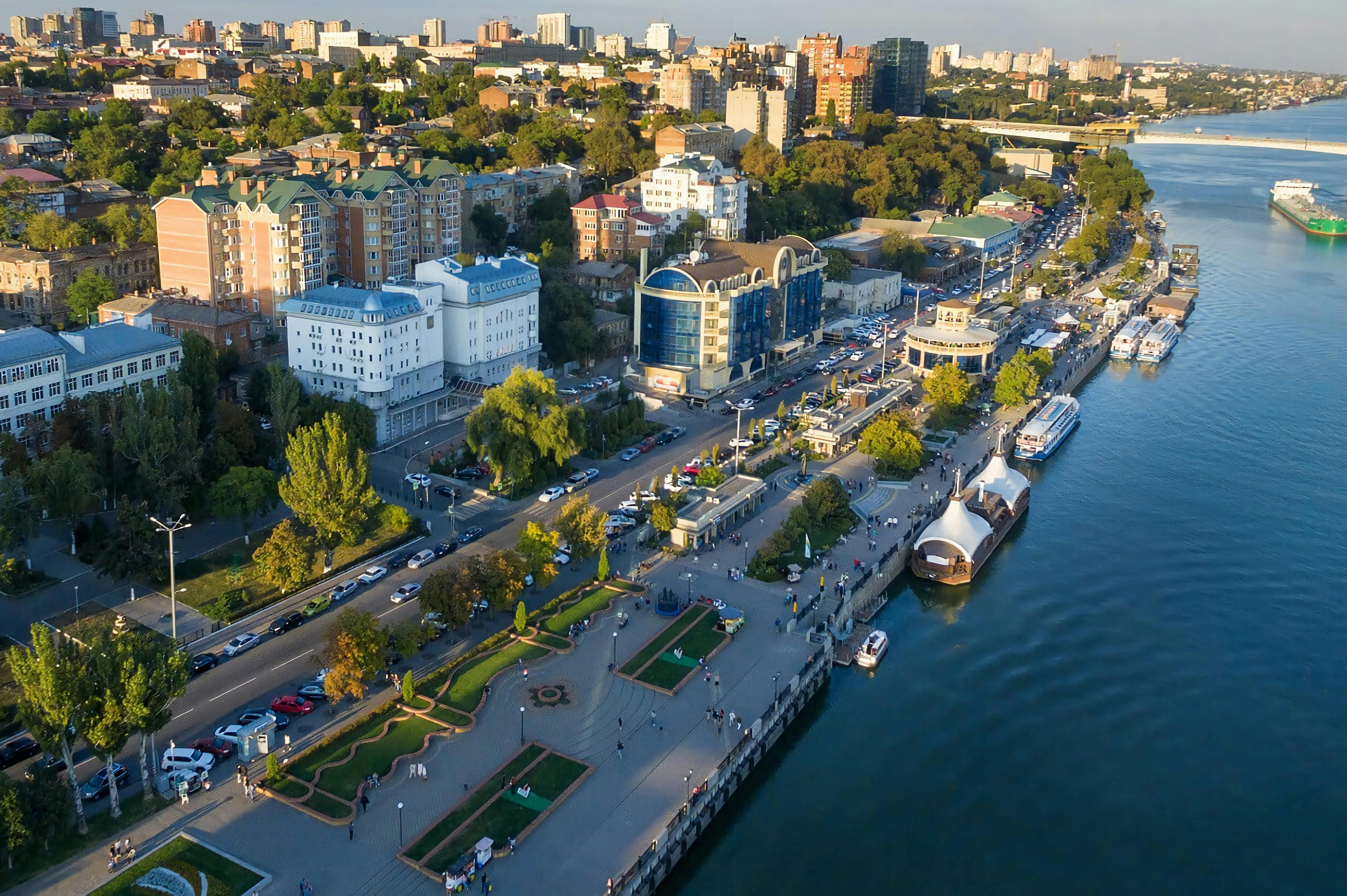 Ростов на дону общение. Набережная Дона в Ростове на Дону. Панорама набережной Ростова на Дону. Обзорная экскурсия по Ростову на Дону. Ростов на Дону город миллионник.