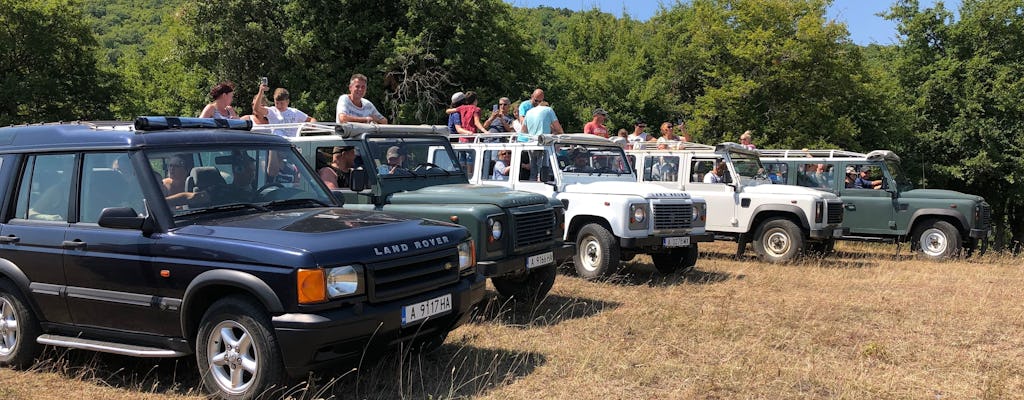 Visite en tout-terrain dans les montagnes des Balkans