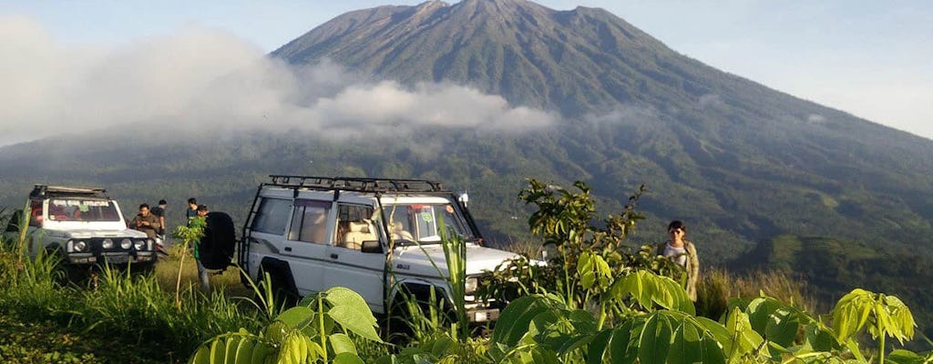 Ost-Bali Geländewagen-Safari mit Fluss Telaga Waja Rafting