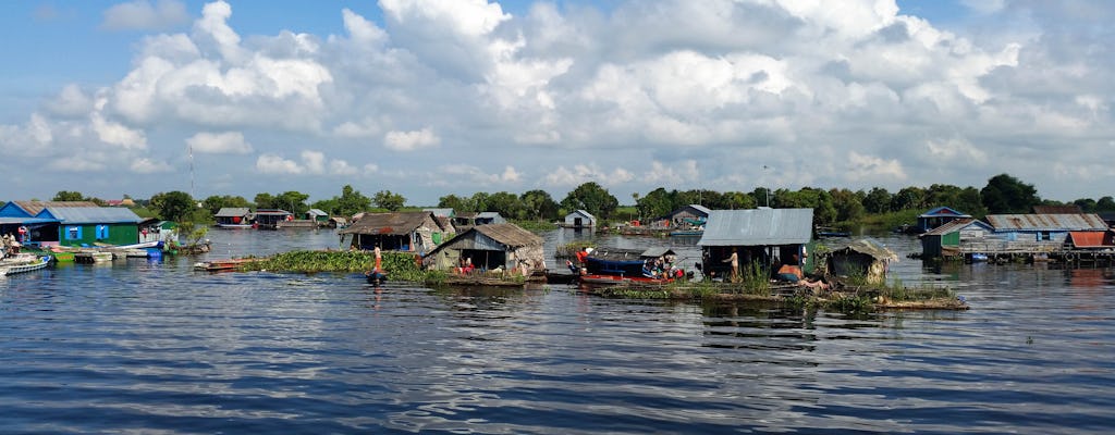 Excursión en barco privado de medio día al lago Tonle Sap