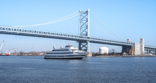 Spirit of Philadelphia Lunch Cruise with Buffet