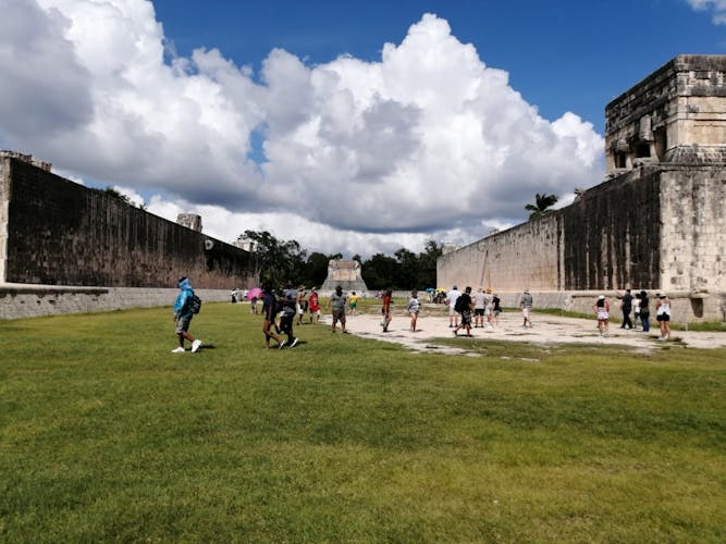 Chichen Itza and Valladolid full-day guided tour and buffet lunch