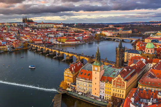 Hoogtepunten vanaf Praag halve dag tour met lunch en riviercruise