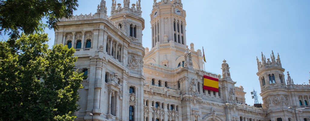Descubra Madrid em uma excursão guiada com um morador