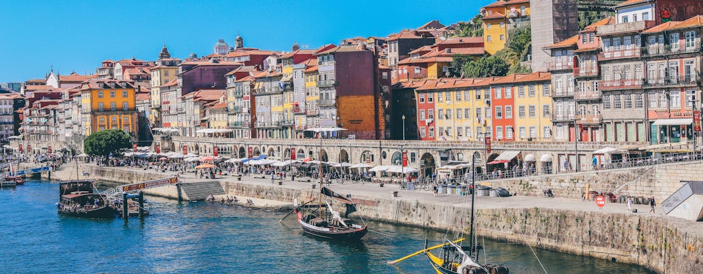 Walking tour of Porto's Instagrammable spots with a local