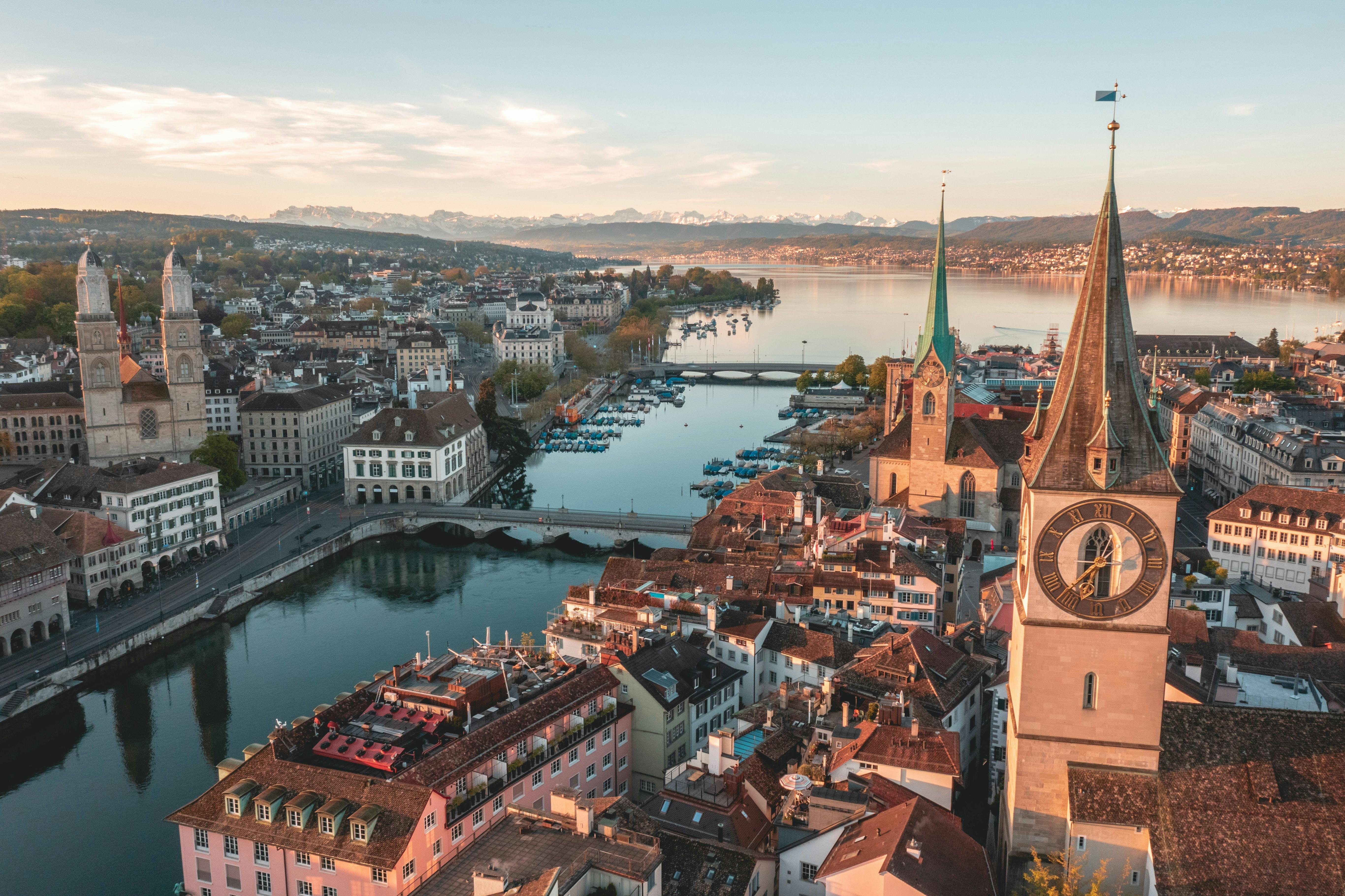 Guided tour to Zurich´s photogenic places with a local Musement